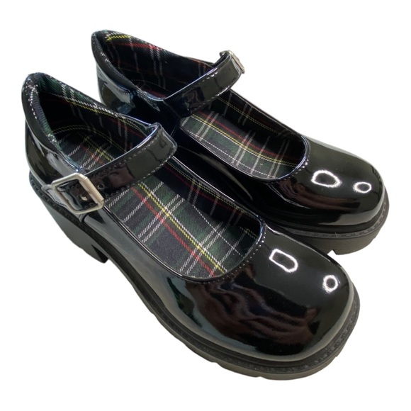 🐰CHUNKY MARY JANE LOAFER WITH STRAP | Black Patent | Size 8.5🐰 - Picture 1 of 5